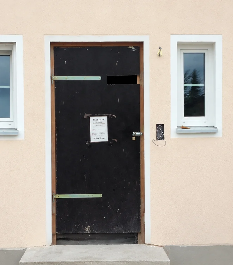 Vorher Haustüren Projekt 1 – KRUG-ELEMENTE